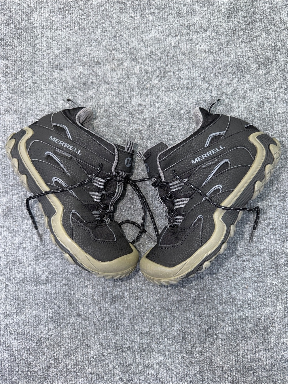 Merrell Kids Black and Olive Green Lace-Up Hiking Boots/Boys 2M